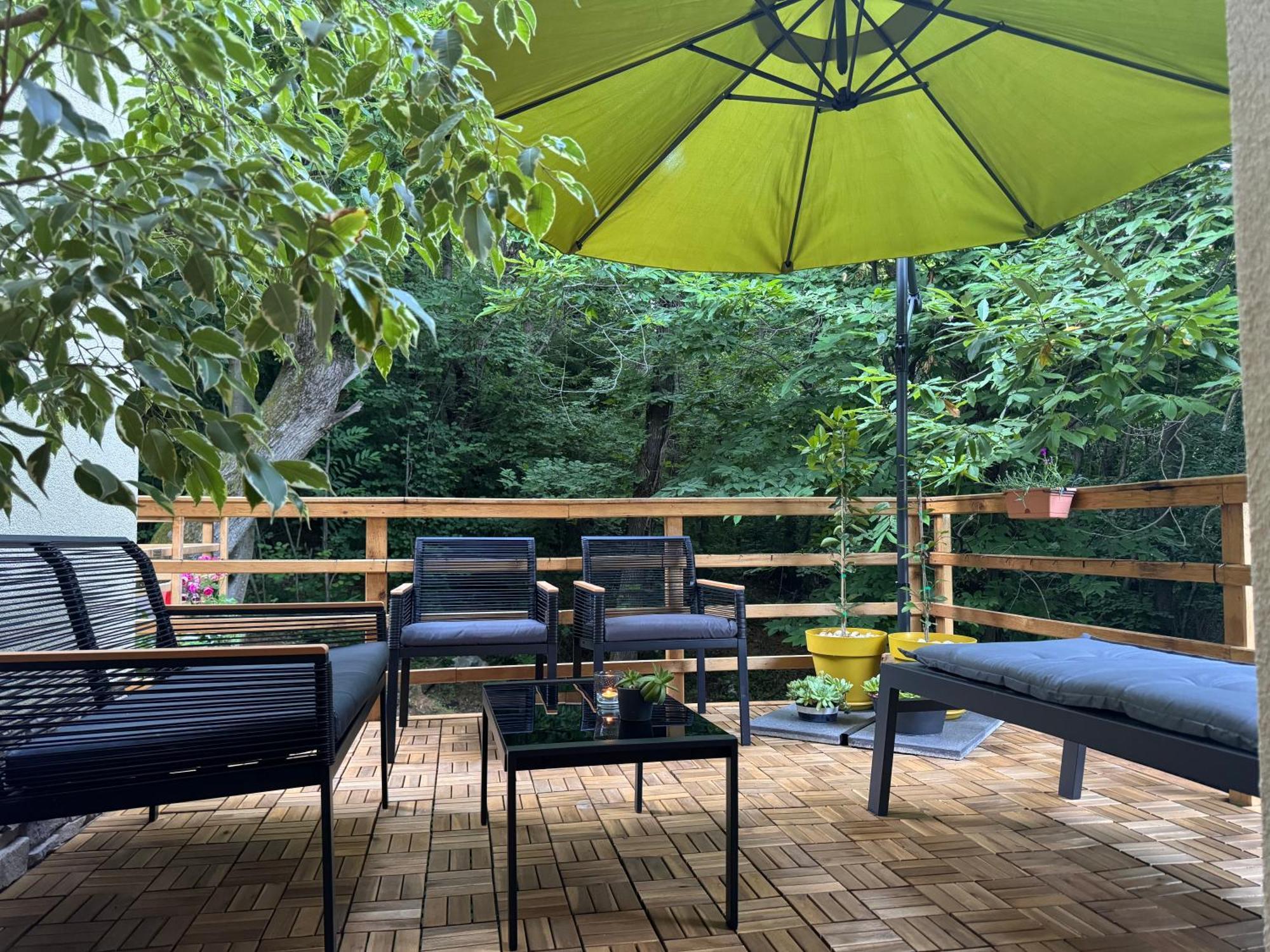 Apartment With A Terrace Forest Home Lullula Veprinac Buitenkant foto